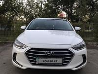 Hyundai Elantra 2018 годаfor8 000 000 тг. в Караганда