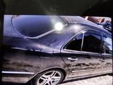 Mercedes-Benz E 240 1998 года за 2 500 000 тг. в Актобе – фото 2