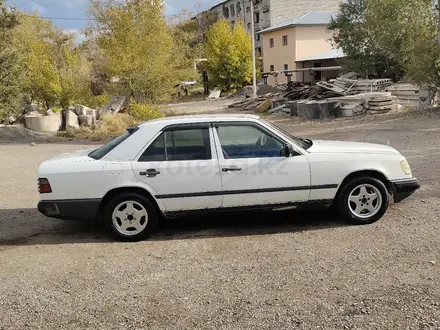 Mercedes-Benz E 260 1988 года за 1 250 000 тг. в Балхаш – фото 7