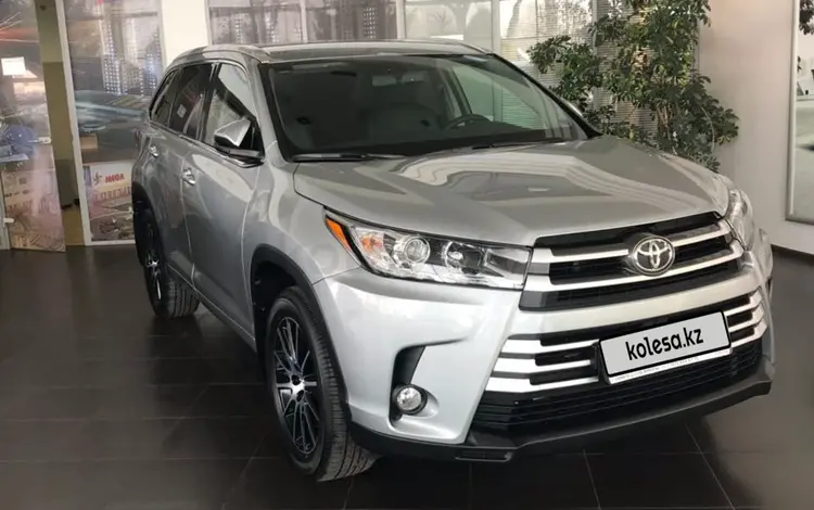 Toyota Highlander 2018 годаүшін25 500 000 тг. в Алматы