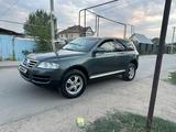Volkswagen Touareg 2006 года за 5 000 000 тг. в Алматы