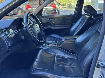 Mercedes-Benz E 320 2002 года за 3 600 000 тг. в Астана – фото 11