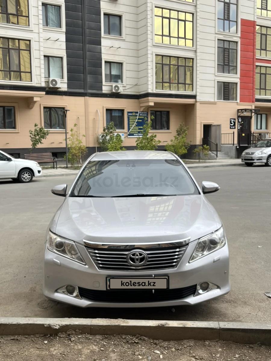 Toyota Camry 2013 г.