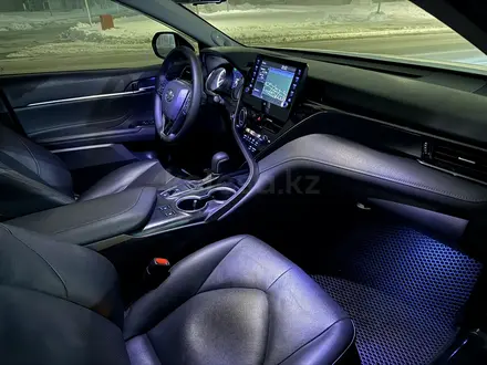 Toyota Camry 2021 года за 15 900 000 тг. в Астана – фото 3