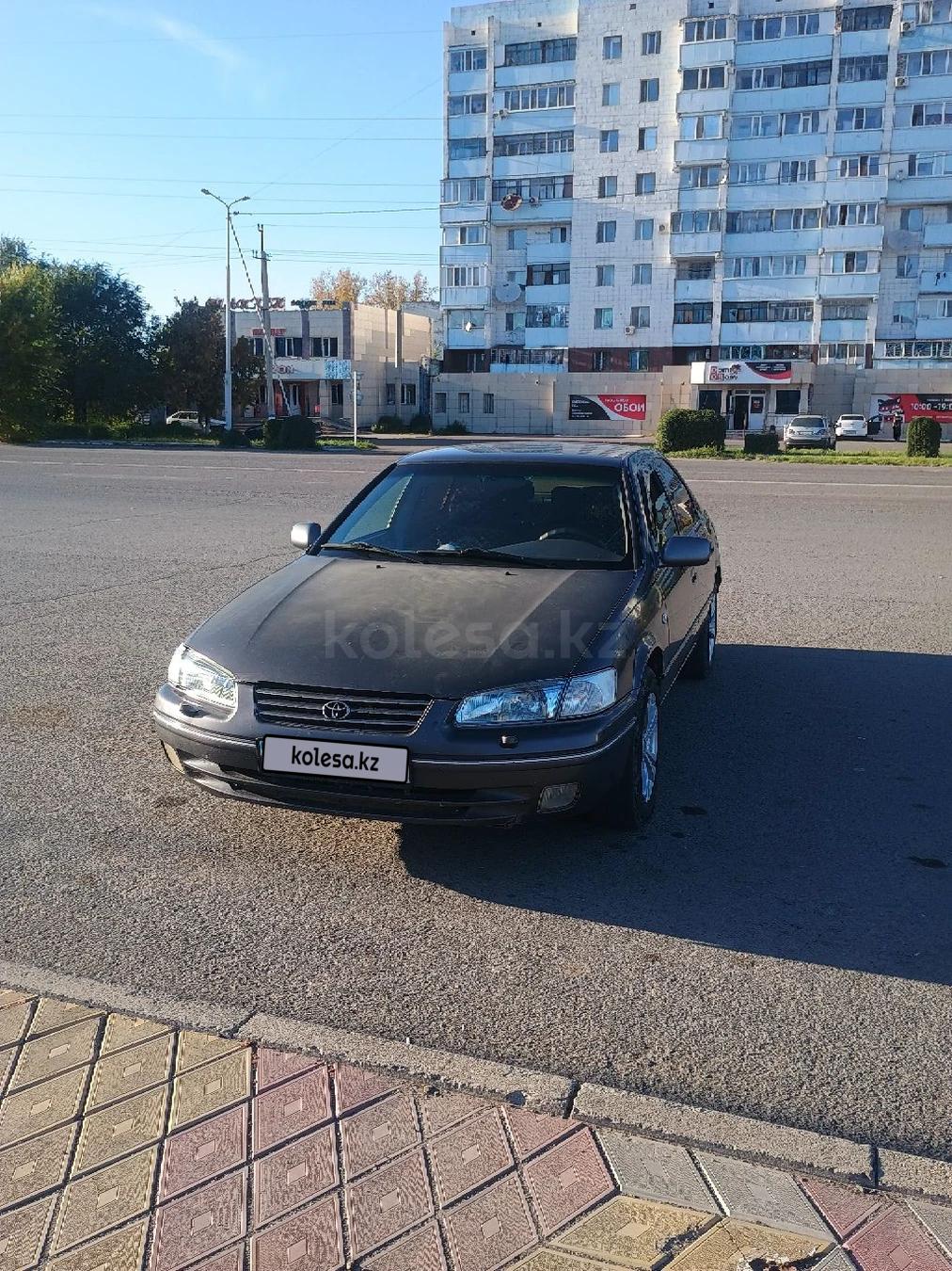 Toyota Camry 1999 г.