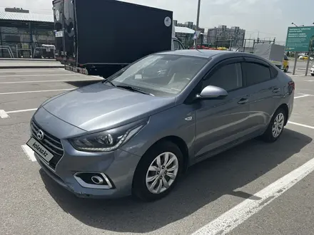 Hyundai Accent 2017 года за 6 300 000 тг. в Алматы – фото 2