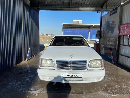 Mercedes-Benz S 320 1997 года за 3 200 000 тг. в Караганда