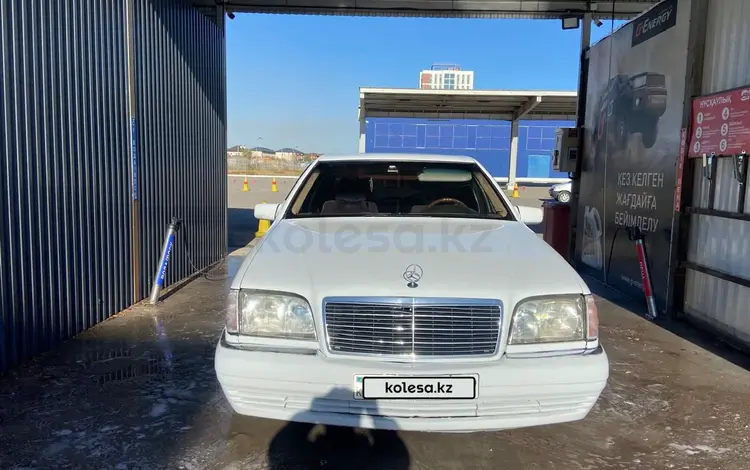 Mercedes-Benz S 320 1997 годаfor3 200 000 тг. в Караганда