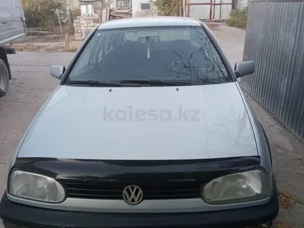 Volkswagen Golf 1997 года за 1 650 000 тг. в Актобе