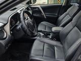 Toyota RAV4 2017 года за 11 600 000 тг. в Алматы – фото 3