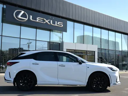 Lexus RX 500h F Sport Performance+ 2025 года за 49 941 000 тг. в Шымкент – фото 17
