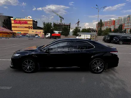 Toyota Camry 2021 года за 17 700 000 тг. в Алматы – фото 4