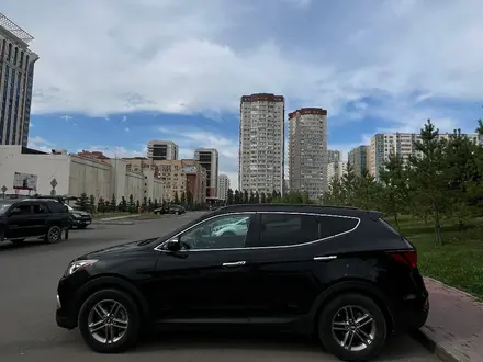 Hyundai Santa Fe 2017 года за 12 000 000 тг. в Астана – фото 2