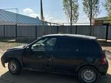 Renault Clio 2004 года за 550 000 тг. в Актобе – фото 4
