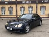 Mercedes-Benz E 240 2002 года за 4 600 000 тг. в Уральск – фото 3