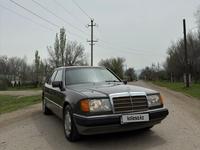 Mercedes-Benz E 200 1990 года за 1 450 000 тг. в Алматы