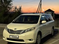 Toyota Sienna 2012 годаfor12 500 000 тг. в Тараз