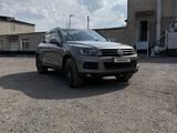 Volkswagen Touareg 2010 года за 8 888 888 тг. в Караганда – фото 2