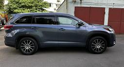 Toyota Highlander 2017 годаүшін19 200 000 тг. в Алматы – фото 3