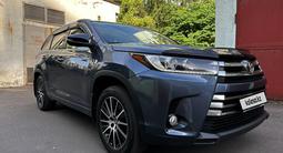 Toyota Highlander 2017 годаүшін19 200 000 тг. в Алматы – фото 2