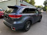 Toyota Highlander 2017 года за 19 200 000 тг. в Алматы – фото 4