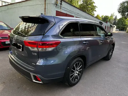 Toyota Highlander 2017 года за 19 200 000 тг. в Алматы – фото 4