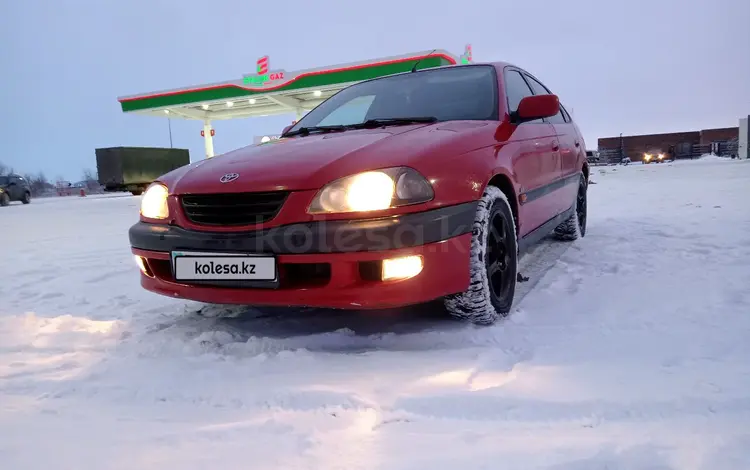 Toyota Avensis 1998 годаүшін2 600 000 тг. в Актобе