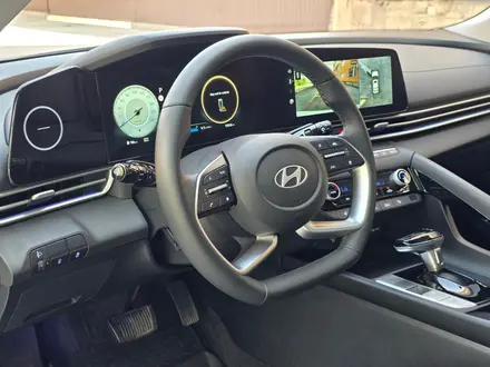 Hyundai Elantra 2023 года за 9 100 000 тг. в Караганда – фото 21