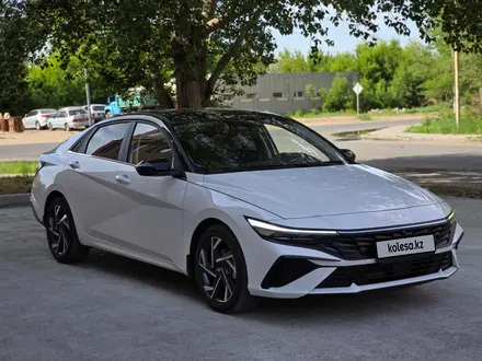 Hyundai Elantra 2023 года за 9 100 000 тг. в Караганда