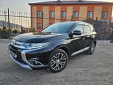 Mitsubishi Outlander 2017 года за 9 300 000 тг. в Астана