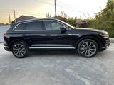 Volkswagen Touareg 2019 года за 36 000 000 тг. в Алматы – фото 2