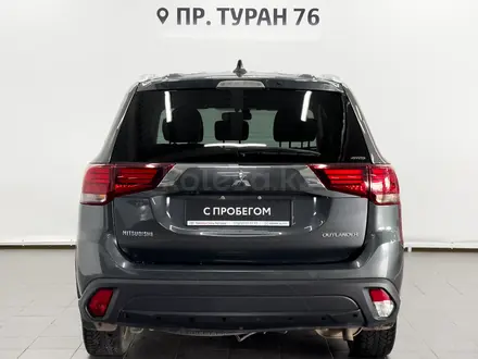 Mitsubishi Outlander 2019 года за 10 990 000 тг. в Астана – фото 4