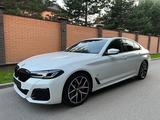 BMW 530 2023 года за 29 000 000 тг. в Астана – фото 2