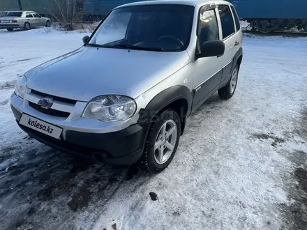 Chevrolet Niva 2014 года за 3 600 000 тг. в Караганда – фото 3