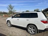 Toyota Highlander 2011 годаүшін12 000 000 тг. в Семей – фото 3