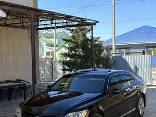 Lexus LS 460