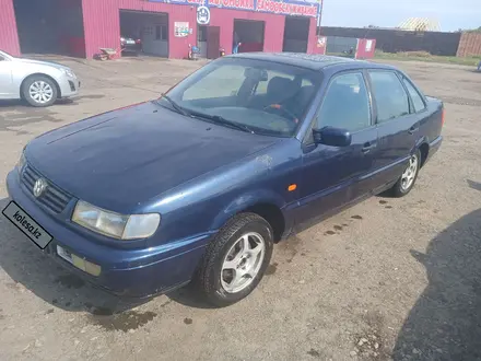 Volkswagen Passat 1995 года за 1 200 000 тг. в Лисаковск – фото 5