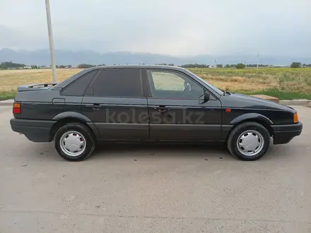 Volkswagen Passat 1990 года за 1 350 000 тг. в Алматы – фото 2
