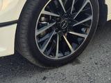 Комплект дисков R17 с летней резиной за 300 000 тг. в Усть-Каменогорск