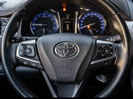 Toyota Camry 2017 года за 17 850 000 тг. в Алматы – фото 12