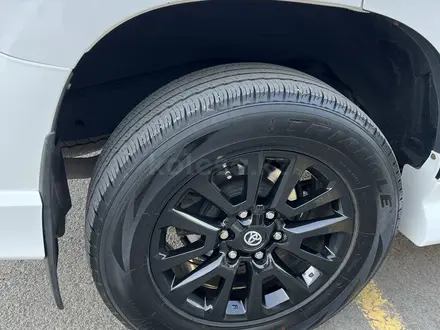Toyota Land Cruiser Prado 2011 года за 16 500 000 тг. в Караганда – фото 29