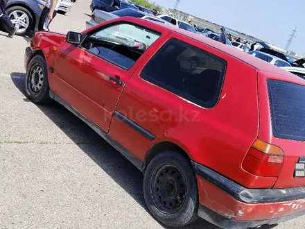 Volkswagen Golf 1995 года за 700 000 тг. в Тараз – фото 3