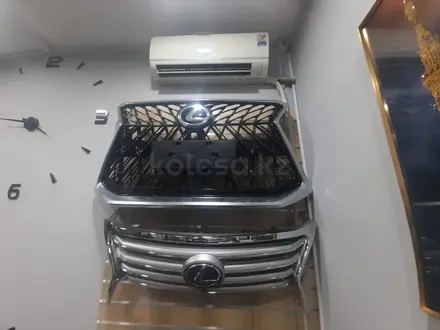 Lexus 460 gx РЕШЕТКА 16-23 за 65 000 тг. в Алматы