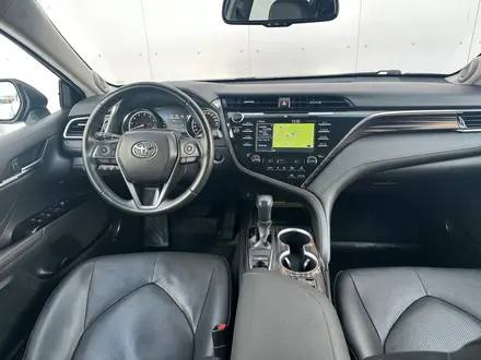 Toyota Camry 2018 года за 15 790 000 тг. в Кокшетау – фото 16