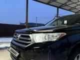 Toyota Highlander 2013 года за 15 000 000 тг. в Алматы – фото 2