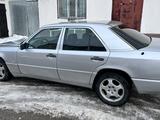 Mercedes-Benz E 280 1993 годаfor2 700 000 тг. в Шымкент – фото 2
