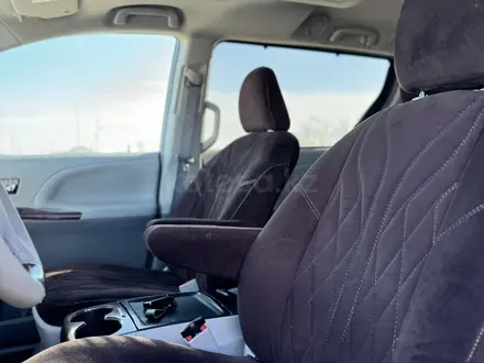 Toyota Sienna 2013 года за 9 000 000 тг. в Атырау – фото 12