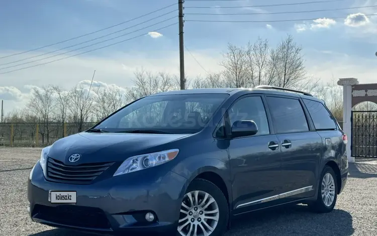 Toyota Sienna 2013 года за 9 000 000 тг. в Атырау