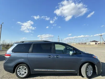 Toyota Sienna 2013 года за 9 000 000 тг. в Атырау – фото 7