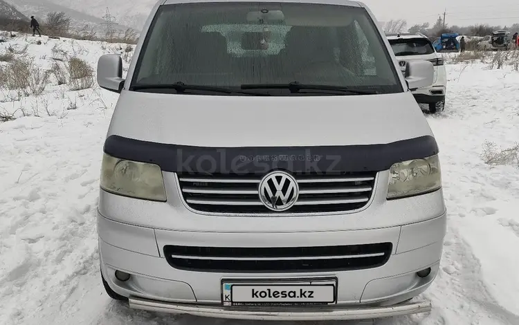 Volkswagen Multivan 2005 годаүшін8 500 000 тг. в Алматы